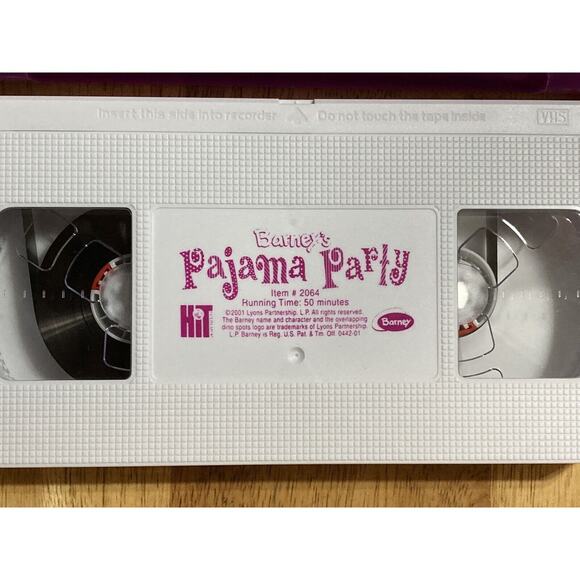 Barneys Pajama Party (VHS, 2001) Clam Shell Purple Case - Picture 3 of 6